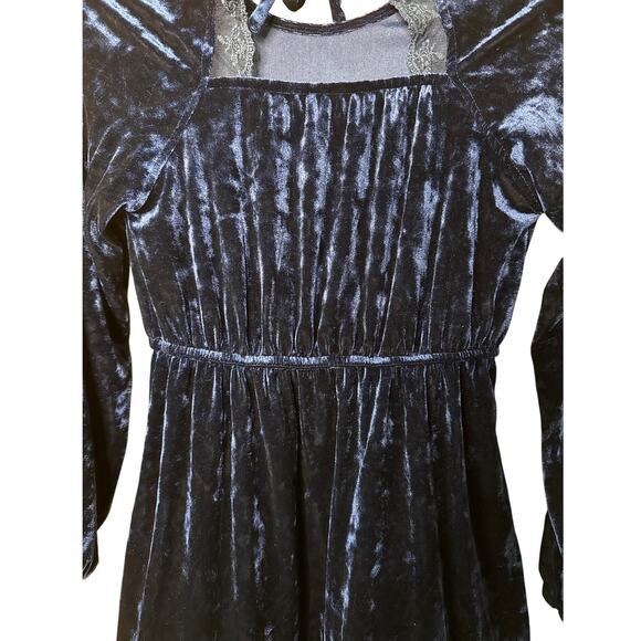 Society & Stitch  Girls Velvet Dress Size 8 in Blue - Picture 2 of 6